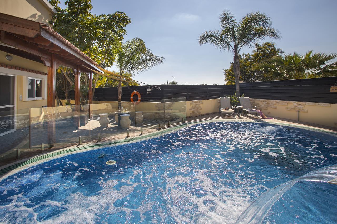 Ayia Napa Tropical Beach Villa Exterior foto