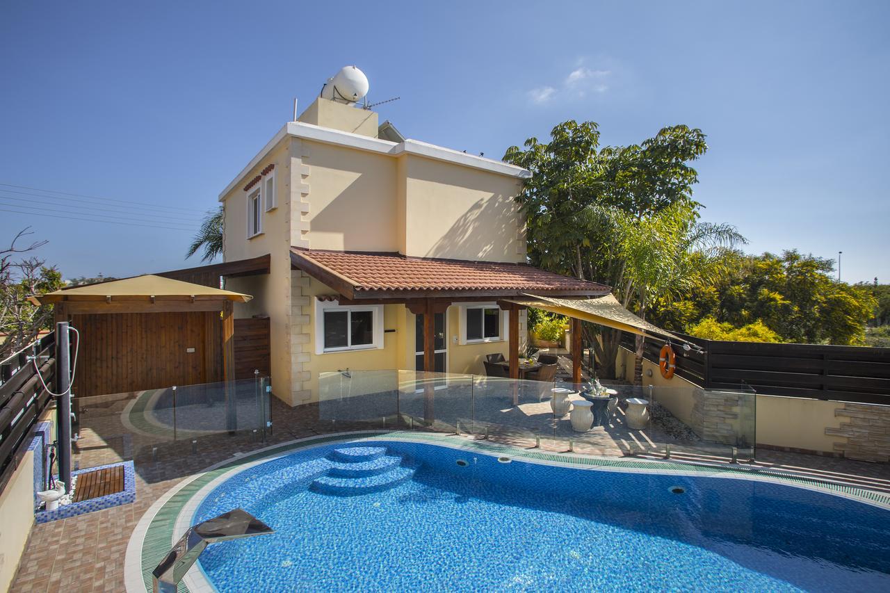 Ayia Napa Tropical Beach Villa Exterior foto